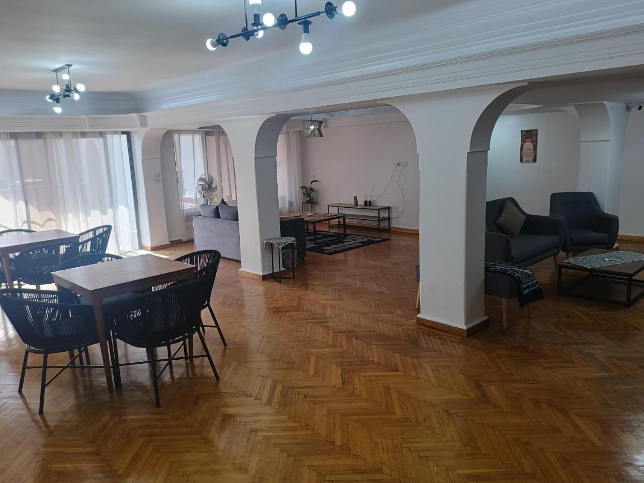 Pyramids Nights Hostel Kafrat al Jabal Luaran gambar