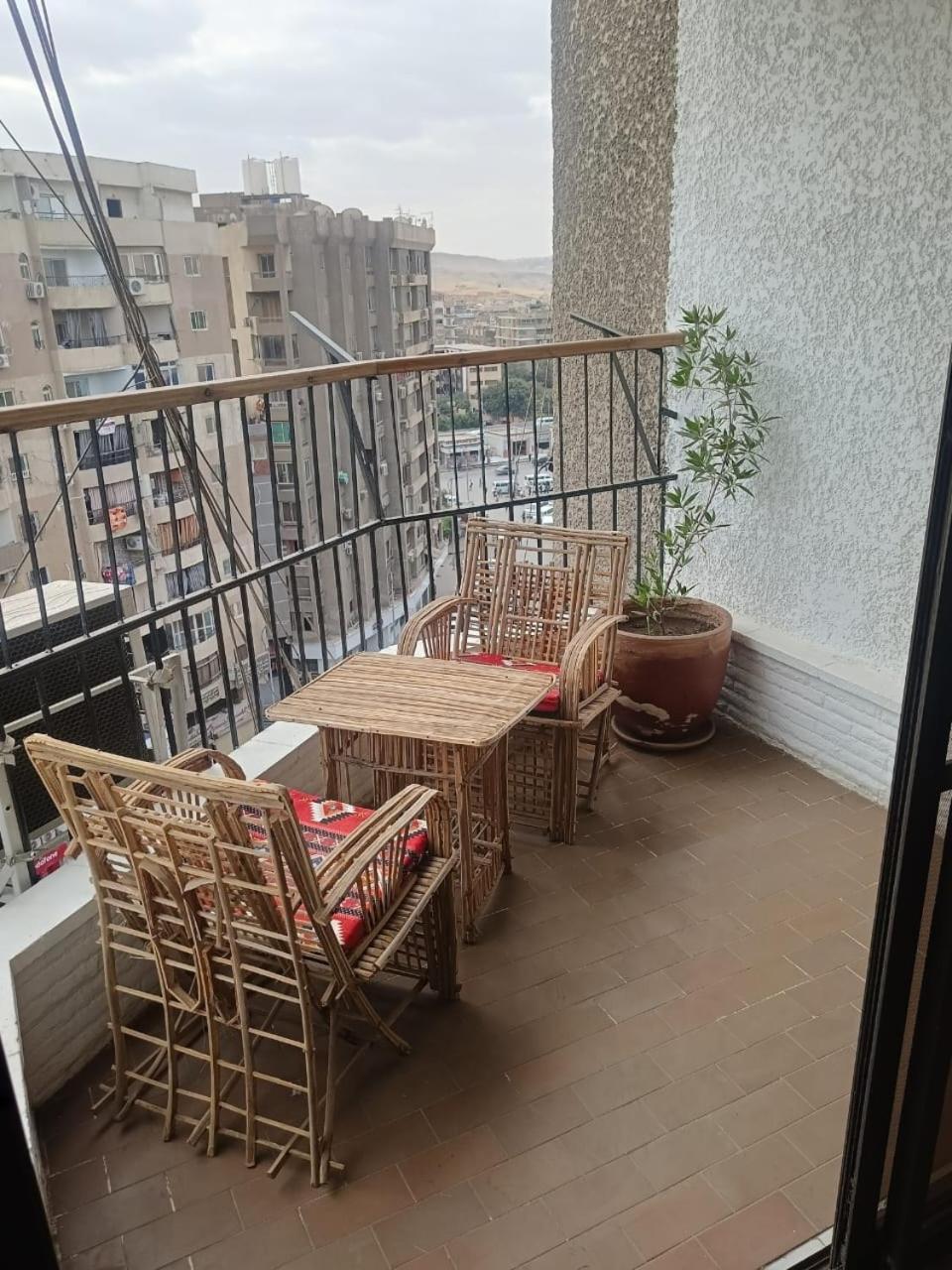 Pyramids Nights Hostel Kafrat al Jabal Luaran gambar